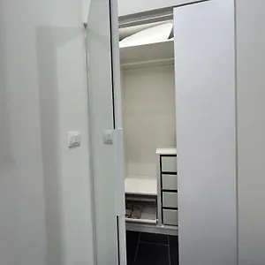 https://a-r-apartments.catania-hotels.net